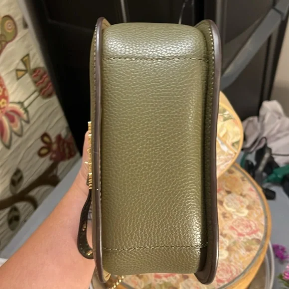 Michael Kors Olive Green Leather Chain Crossbody Bag - Picture 3 of 10
